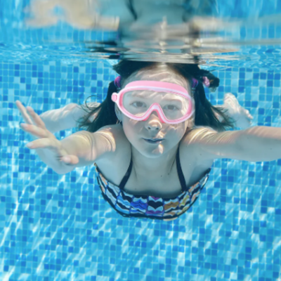 Montessori Roots Clip-On Swim Goggles