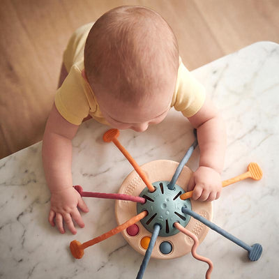 Montessori Silicone Pulling Toy