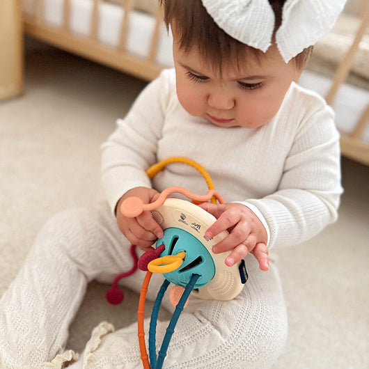 Montessori Silicone Pulling Toy